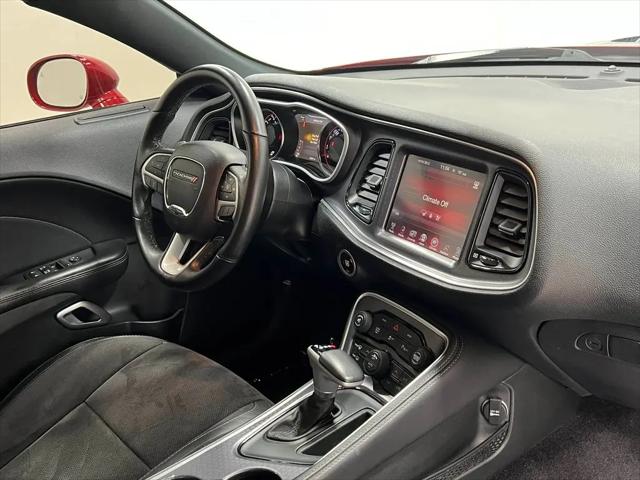 2016 Dodge Challenger 392 Hemi Scat Pack Shaker