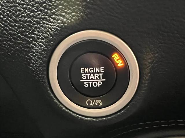 2016 Dodge Challenger 392 Hemi Scat Pack Shaker