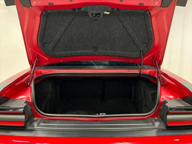 2016 Dodge Challenger 392 Hemi Scat Pack Shaker