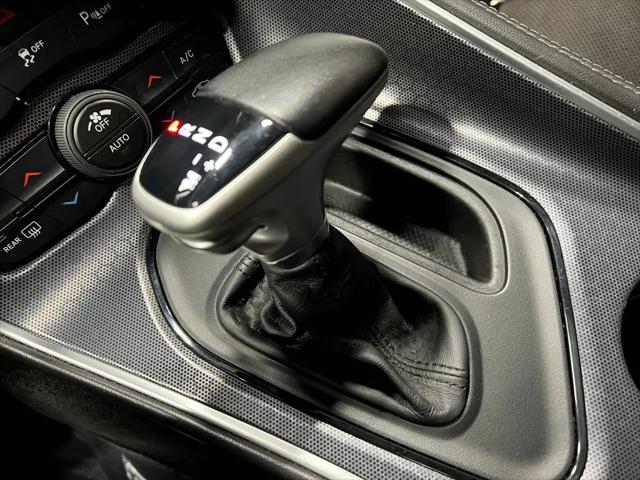 2016 Dodge Challenger 392 Hemi Scat Pack Shaker