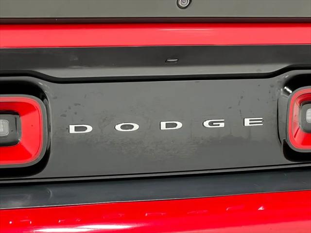 2016 Dodge Challenger 392 Hemi Scat Pack Shaker