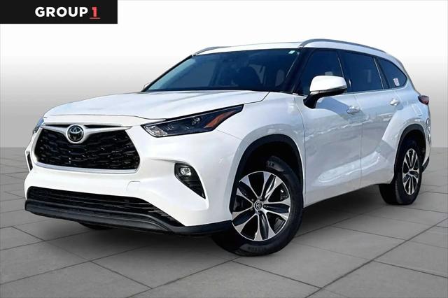 2022 Toyota Highlander XLE for sale in Houston, TX