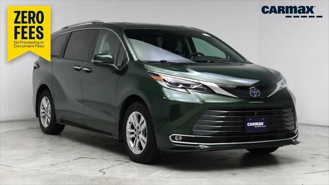 2023 Toyota Sienna Platinum for sale in Renton, WA