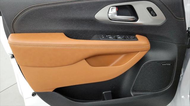 2024 Chrysler Pacifica Pinnacle