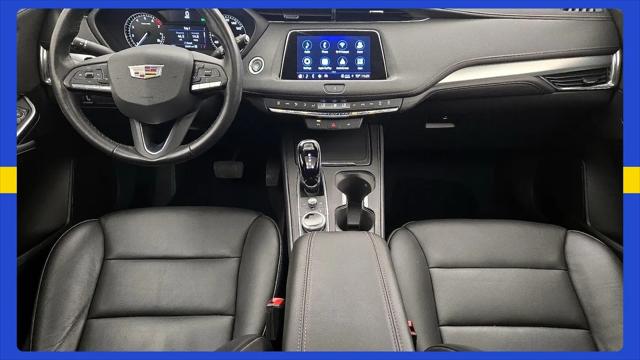 2023 Cadillac XT4 AWD Premium Luxury