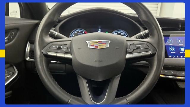 2023 Cadillac XT4 AWD Premium Luxury