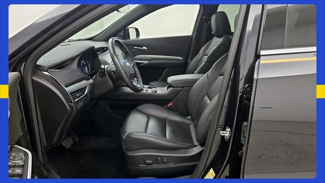 2023 Cadillac XT4 AWD Premium Luxury