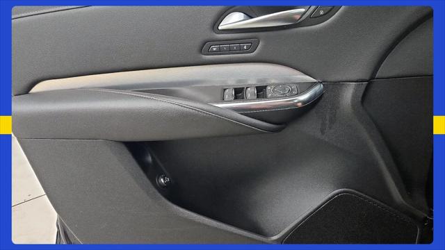 2023 Cadillac XT4 AWD Premium Luxury