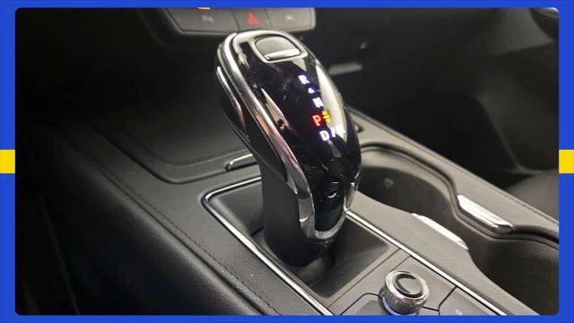 2023 Cadillac XT4 AWD Premium Luxury