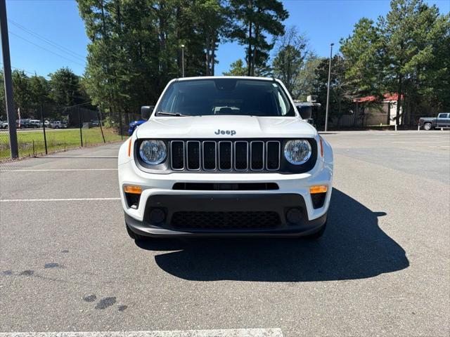 2023 Jeep Renegade Latitude 4x4 2023 Jeep Renegade Latitude 4x4