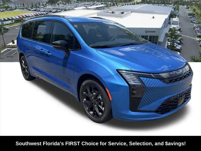 2027 Chrysler Pacifica Select