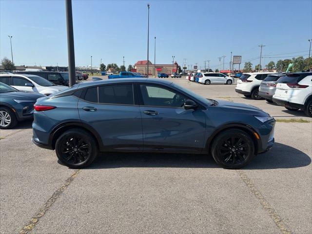 2025 Buick NV Sport Touring FWD