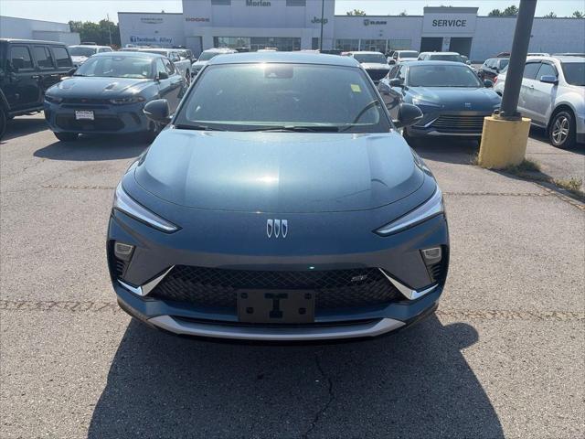 2025 Buick NV Sport Touring FWD