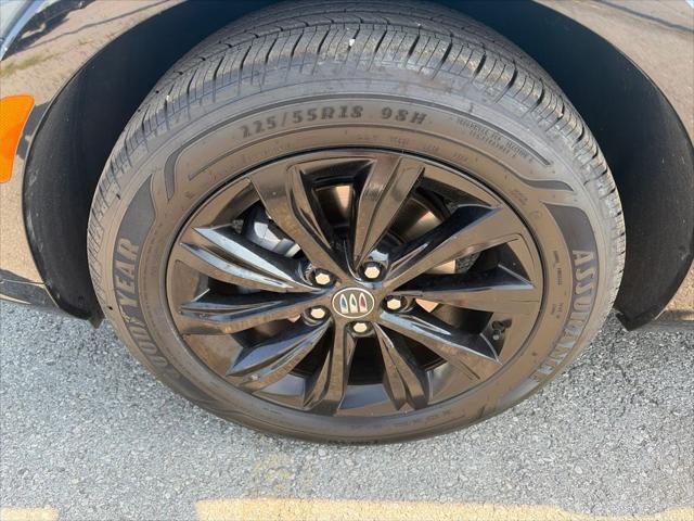 2025 Buick NV Sport Touring FWD