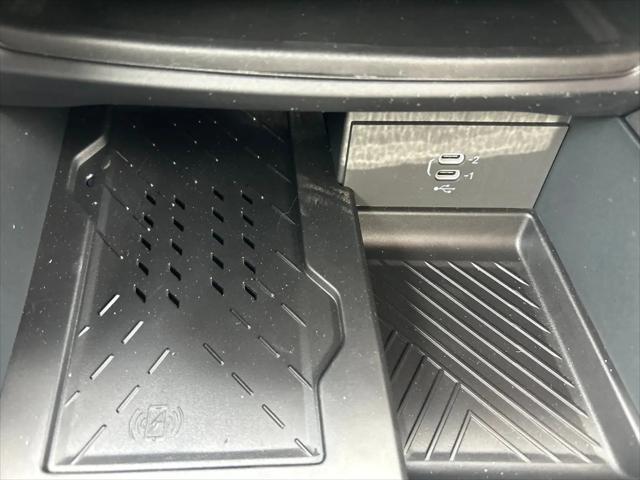 2027 Chrysler Pacifica Limited AWD