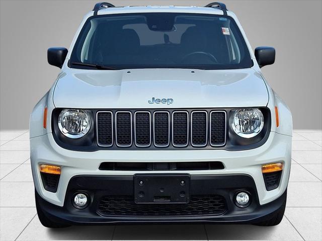 2023 Jeep Renegade Latitude 4x4 2023 Jeep Renegade Latitude 4x4