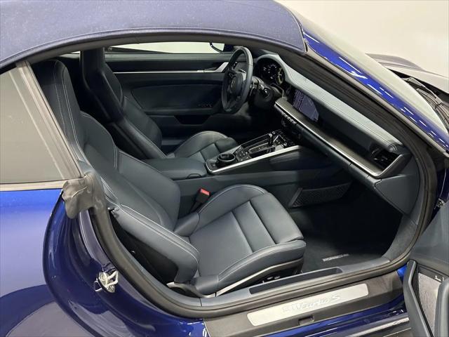 2021 Porsche 911 Turbo S Cabriolet