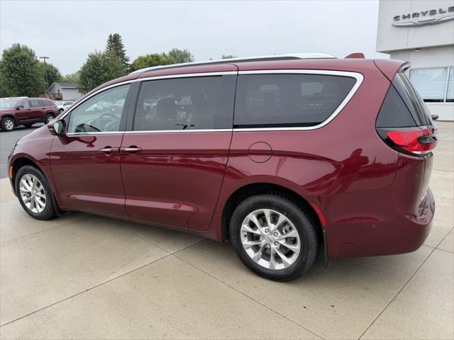 2021 Chrysler Pacifica Touring L AWD