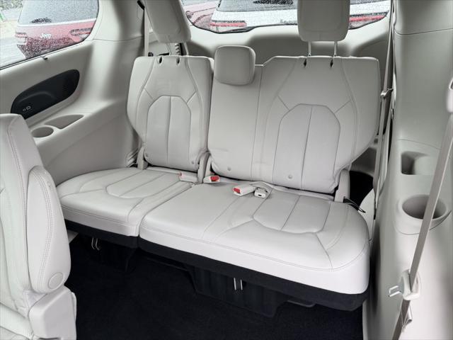 2021 Chrysler Pacifica Touring L AWD