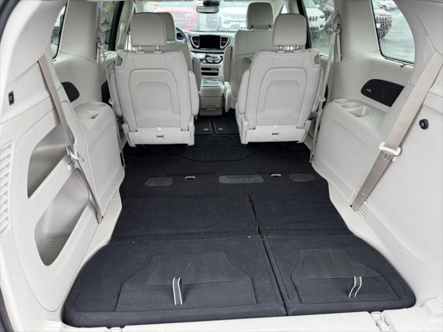 2021 Chrysler Pacifica Touring L AWD