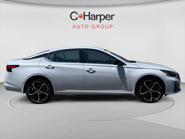2024 Nissan Altima SR Intelligent AWD 2024 Nissan Altima SR Intelligent AWD