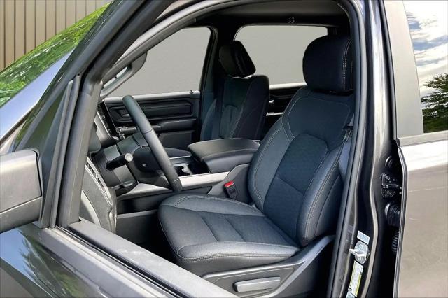 2026 Ram 1500 Express Crew Cab 4x4 5'7" Box