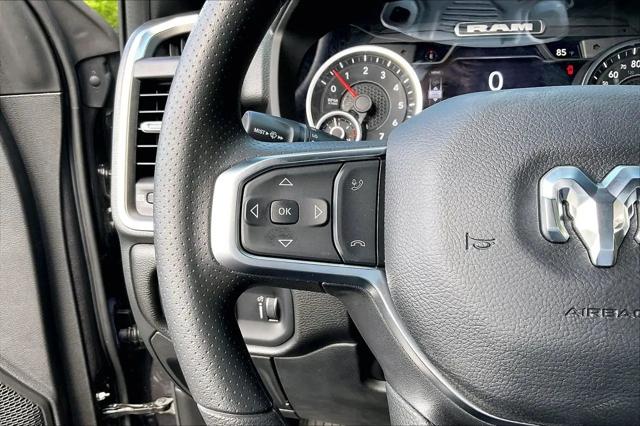 2026 Ram 1500 Express Crew Cab 4x4 5'7" Box