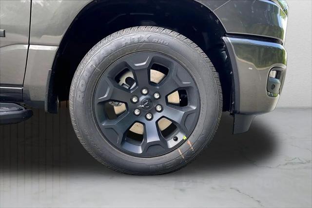 2026 Ram 1500 Express Crew Cab 4x4 5'7" Box