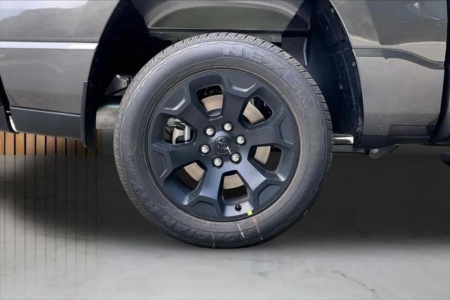 2026 Ram 1500 Express Crew Cab 4x4 5'7" Box