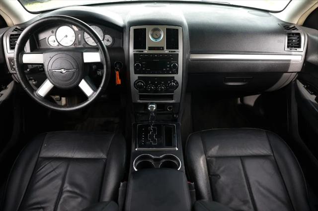 2010 Chrysler 300 Touring/Signature Series/Executive Series