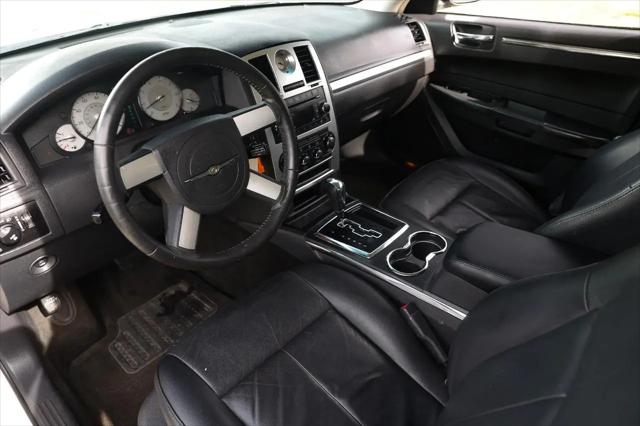 2010 Chrysler 300 Touring/Signature Series/Executive Series