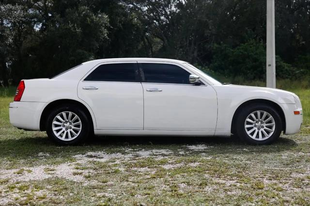 2010 Chrysler 300 Touring/Signature Series/Executive Series