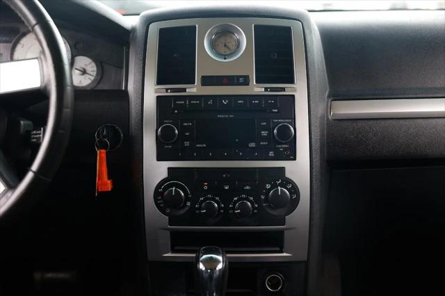 2010 Chrysler 300 Touring/Signature Series/Executive Series