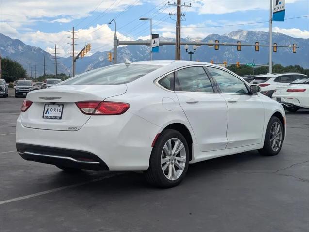 2015 Chrysler 200 Limited
