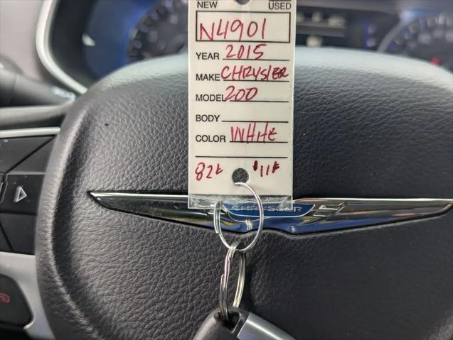 2015 Chrysler 200 Limited