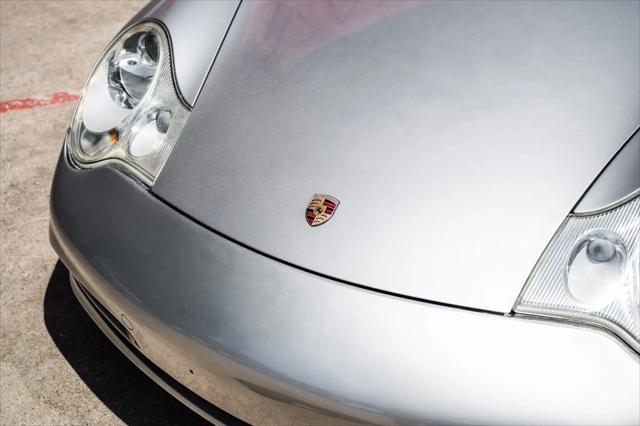 2003 Porsche 911 911 Carrera