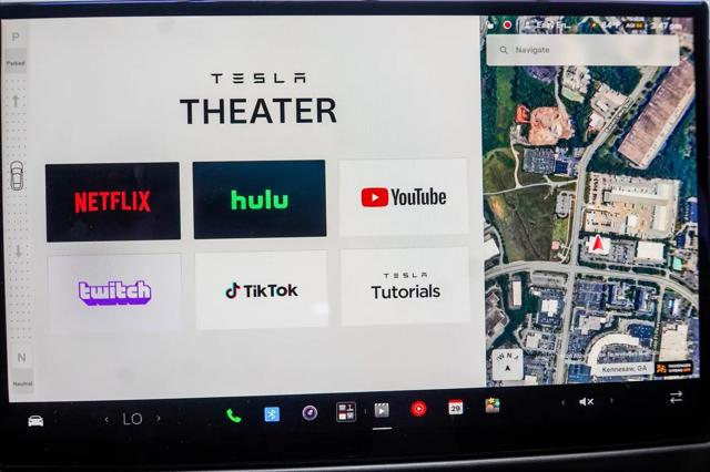2022 Tesla Model S Dual Motor All-Wheel Drive