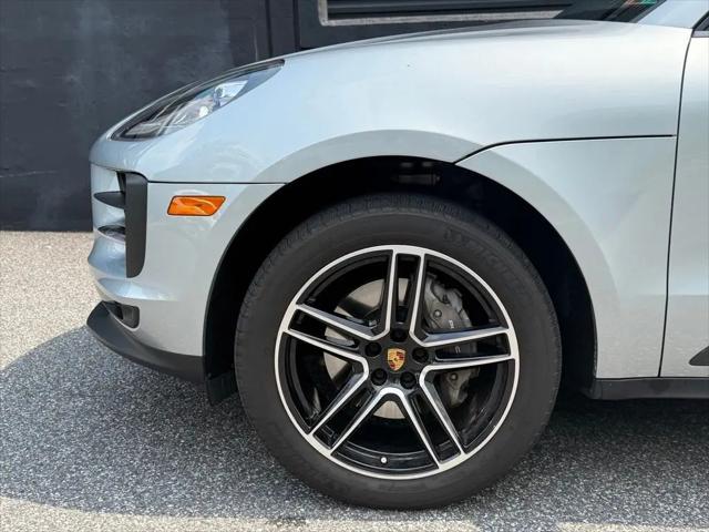 2021 Porsche Macan Macan