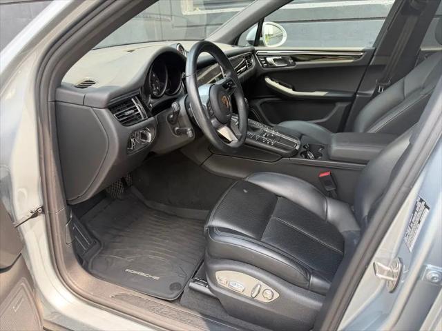 2021 Porsche Macan Macan