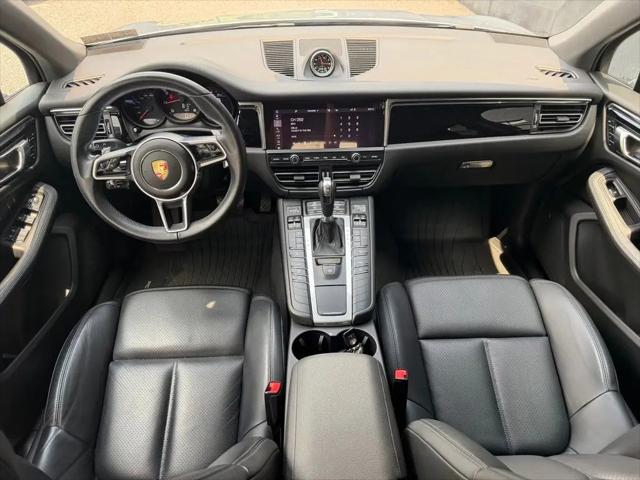 2021 Porsche Macan Macan