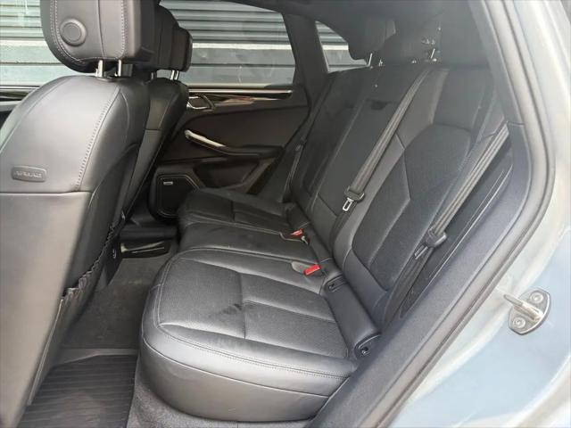 2021 Porsche Macan Macan