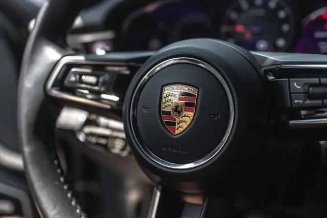 2023 Porsche Panamera 4 Platinum Edition