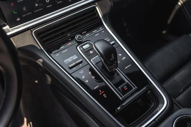 2023 Porsche Panamera 4 Platinum Edition