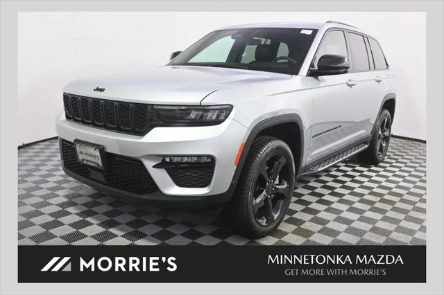 2025 Jeep Grand Cherokee Limited 4x4 for sale in Minnetonka, MN