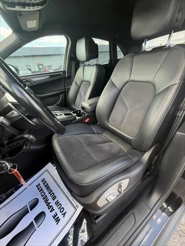 2020 Porsche Macan Macan
