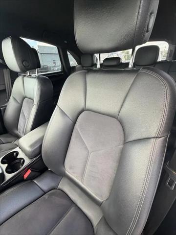 2020 Porsche Macan Macan