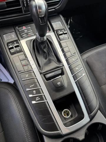 2020 Porsche Macan Macan