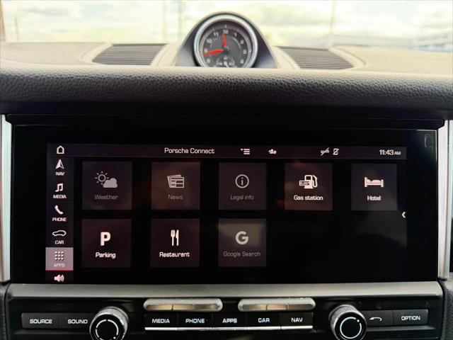 2020 Porsche Macan Macan