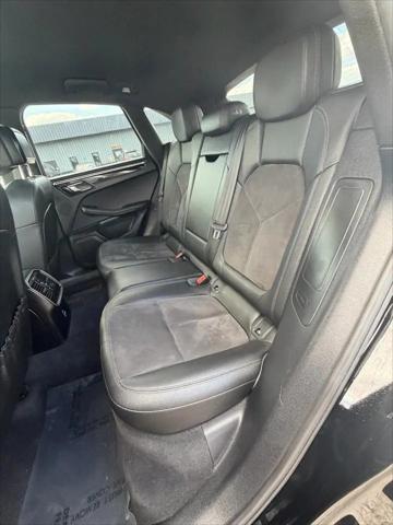 2020 Porsche Macan Macan