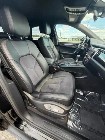 2020 Porsche Macan Macan